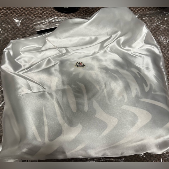 NWT MONCLER Richard Quinn Logo Print Tote - Picture 3 of 10